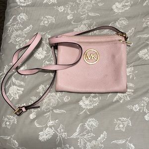 Good condition Michael kors crossbody